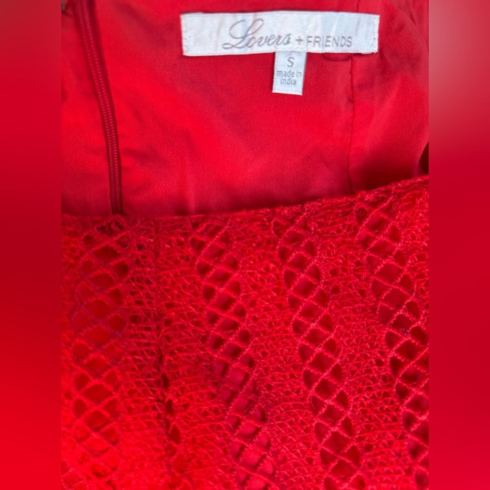 Lovers + Friends Vibrant Red Floral Mini Skirt
Womens lace Fringe Sz s - Picture 2 of 7